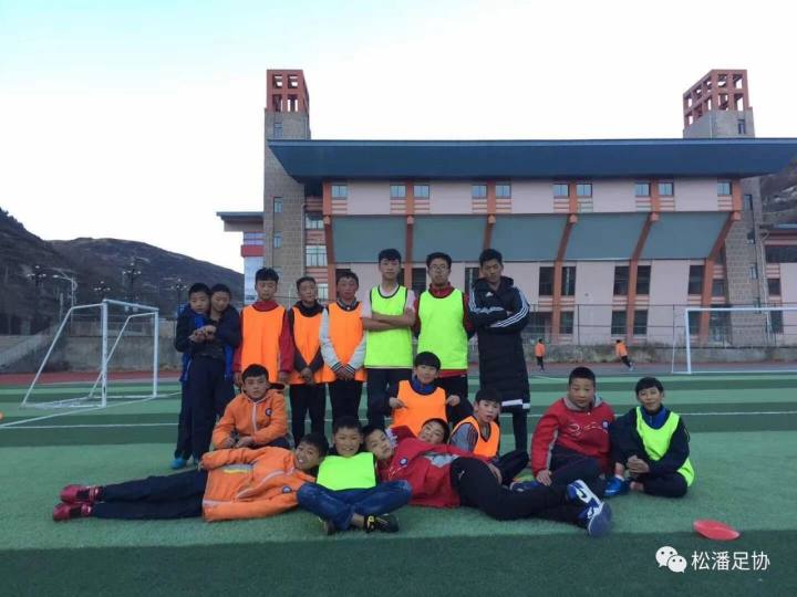 新松潘中学